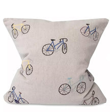 Ladda upp bild till gallerivisning, Kuddfodral cyklister