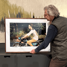 Ladda upp bild till gallerivisning, Mick On Bike - Dominique Tarle