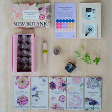 Ladda upp bild till gallerivisning, New Botanic - Romantic Bouquet Collection