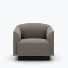 Ladda upp bild till gallerivisning, Umber / Plinth