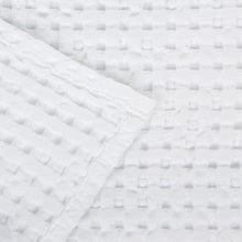 Ladda upp bild till gallerivisning, White 001