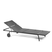 Ladda upp bild till gallerivisning, AUGUST Solstol