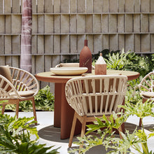 Ladda upp bild till gallerivisning, Cala Dining Table 135