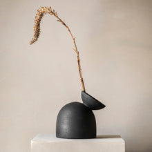 Ladda upp bild till gallerivisning, Charred Vase Dome