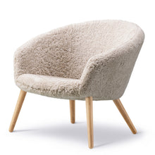 Ladda upp bild till gallerivisning, Ditzel Lounge Chair - Fårskinn
