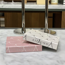 Ladda upp bild till gallerivisning, Fish tändstickor