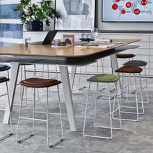 Ladda upp bild till gallerivisning, Hi Pad pall