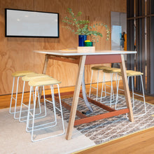 Ladda upp bild till gallerivisning, Hi Pad pall