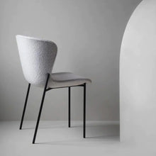 Ladda upp bild till gallerivisning, La Pipe Chair