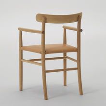 Ladda upp bild till gallerivisning, Lightwood Armchair (stoppad sits)