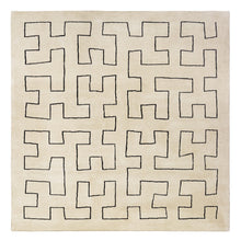 Ladda upp bild till gallerivisning, Maze Platinum Rug av Tom Dixon