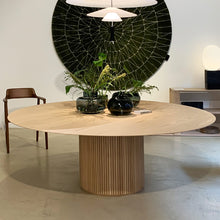 Ladda upp bild till gallerivisning, Palais Mega matbord