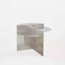 Ladda upp bild till gallerivisning, Rivet Side Table
