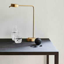 Ladda upp bild till gallerivisning, Slim Table