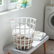 Ladda upp bild till gallerivisning, Vit tvättkorg i metall