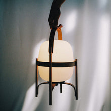 Ladda upp bild till gallerivisning, Bärbar lampa Cestita Batería