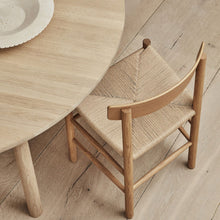 Ladda upp bild till gallerivisning, J39 stol i oljad ek