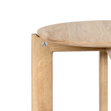 Ladda upp bild till gallerivisning, White Stained Oak P2
