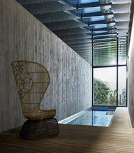 Ladda upp bild till gallerivisning, Crinoline stol från B&amp;B Italia vid pool
