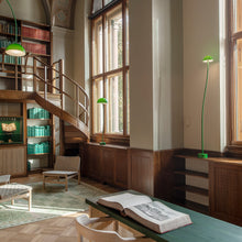 Ladda upp bild till gallerivisning, Curve golvlampa
