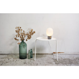 JWDA Concrete lampa