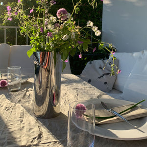 Pleat Pitcher som vas