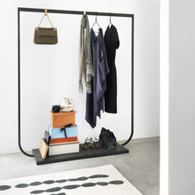 Ladda upp bild till gallerivisning, Klädhängaren Tati i Char Grey
