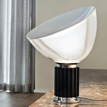 Ladda upp bild till gallerivisning, Taccia Small lampa
