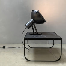 Ladda upp bild till gallerivisning, Projecteur 365 på Tati 63,5 Low
