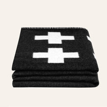 Ladda upp bild till gallerivisning, Crux Blanket

