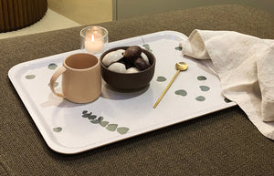 Eucalyptus bricka med fika på